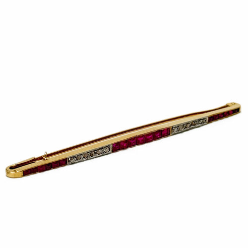 Robijnrode en diamanten speldbroche