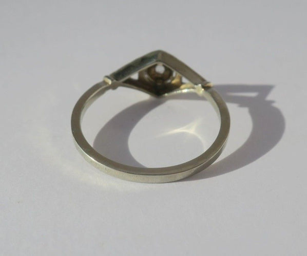 Anel Art Deco em ouro branco 18k e Platina e diamante 