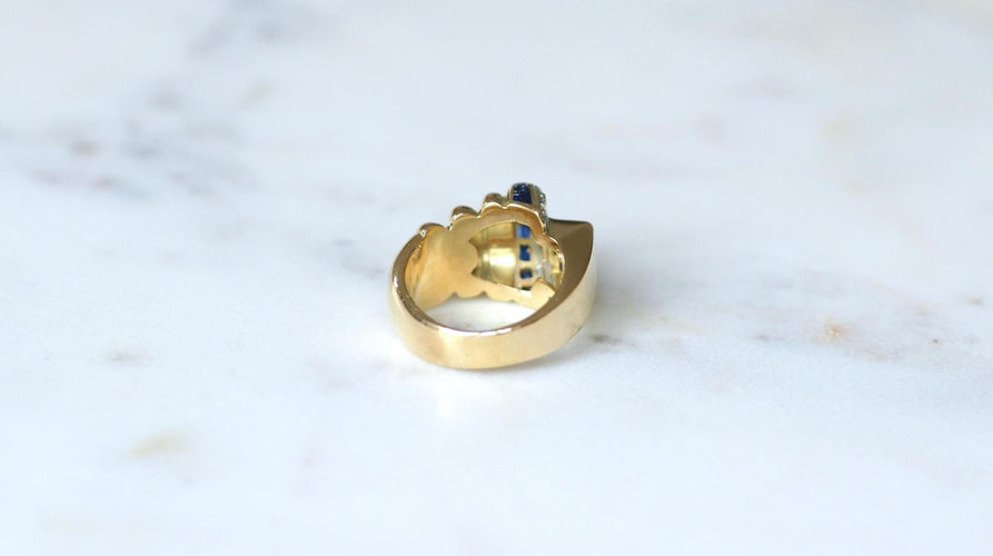 Bague Bague Tank asymétrique or, diamants et saphirs 58 Facettes
