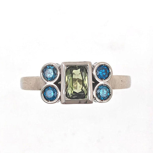 Bague 53 Bague en or avec saphir vert sans chaleur et diamants bleus 58 Facettes AO-0008