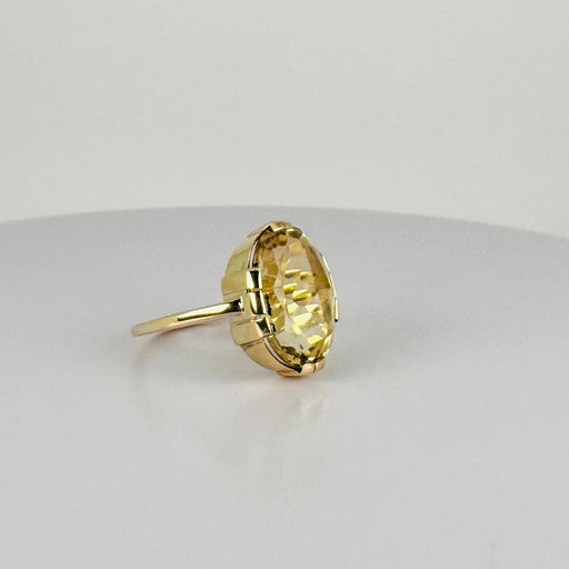 Bague Bague solitaire citrine ovale facettée en or jaune 14k 58 Facettes 2511012