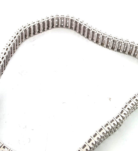 Bracelet Bracelet en or blanc massif serti de diamants 58 Facettes