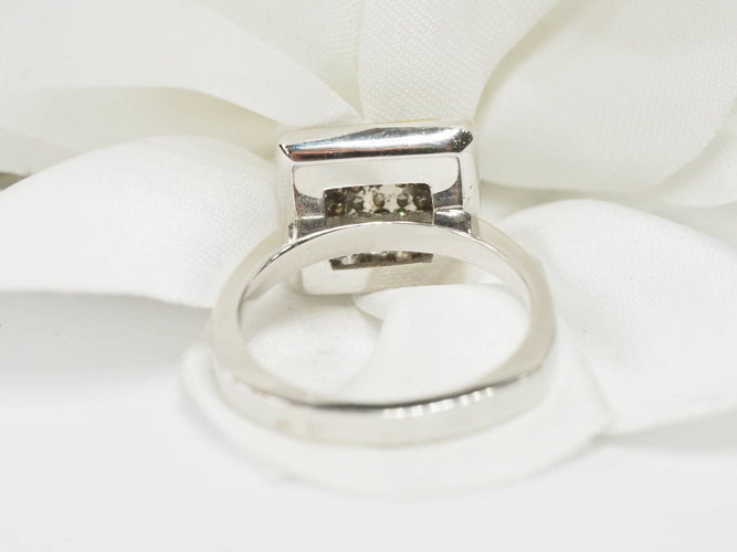 Bague Bague plateau en or blanc et diamants 58 Facettes 21067