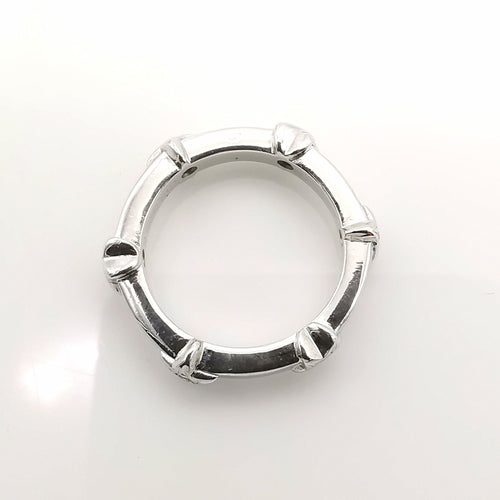 Bague 52 Bague or blanc diamants 58 Facettes