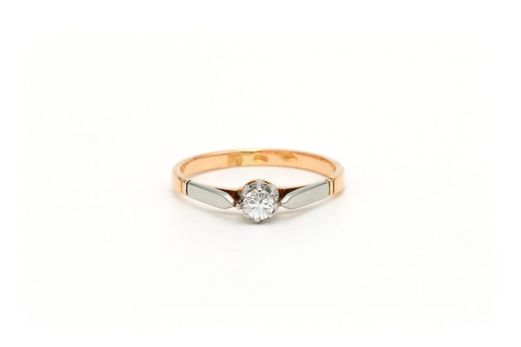 Bague 52 Bague Art Déco en or jaune et blanc 18 carats sertie d'un diamant 58 Facettes 22565