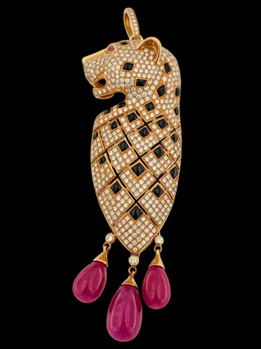 Pendentif Pendentif panthère en or rose avec diamants, onyx et rubis 58 Facettes