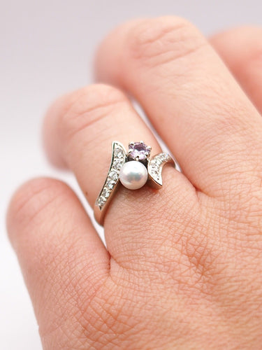 Bague 52 Bague "Toi et Moi" or blanc, saphir rose, perle 58 Facettes 1851