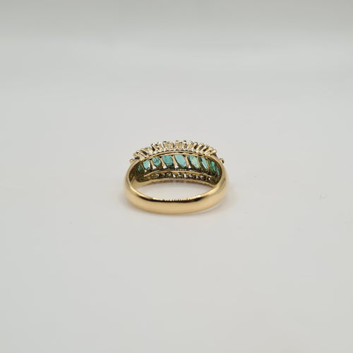 Bague 54 Bague or jaune 18 carats sertie d’émeraudes navettes et diamants naturels 58 Facettes