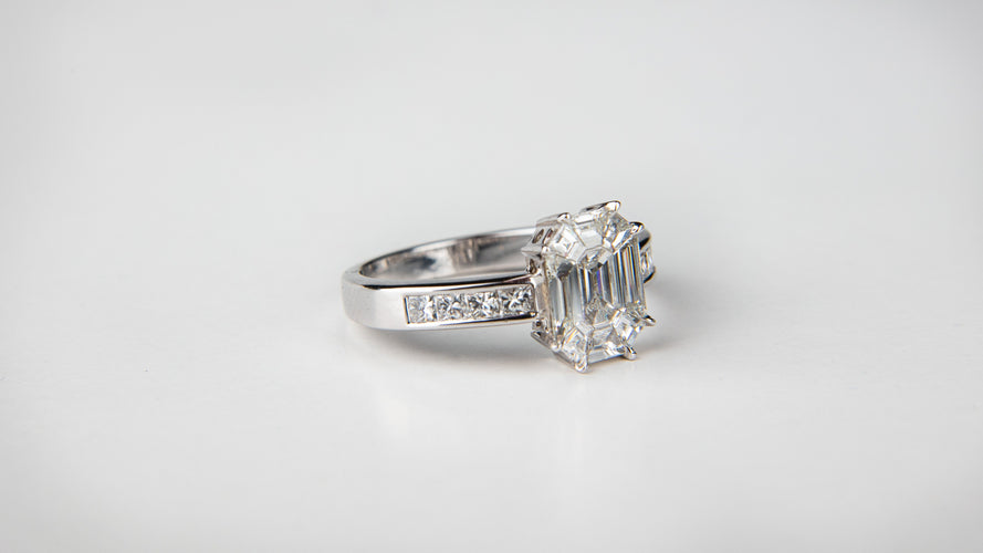 Bague Bague Cluster Diamant Illusion Set 58 Facettes Diacarre