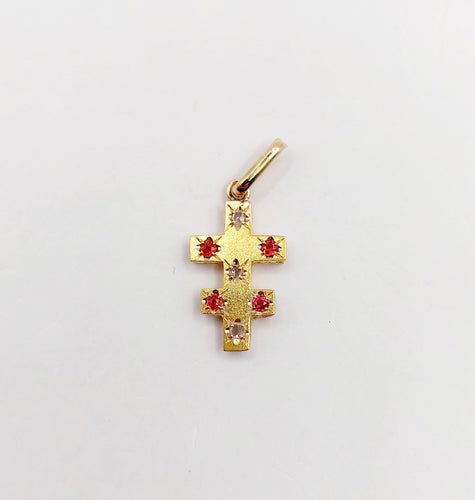 Pendentif croix de Lorraine or jaune, diamants taille rose, pierres rouges (circa 1900) 58 Facettes A05864