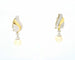 Boucles d'oreilles Boucles d'oreilles en or jaune et blanc avec perles 58 Facettes 10693