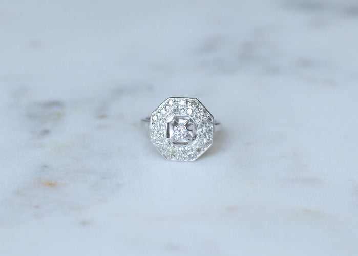 Bague 53 Bague Octogonale Art Déco Platine et Diamants 0,65 Ct 58 Facettes