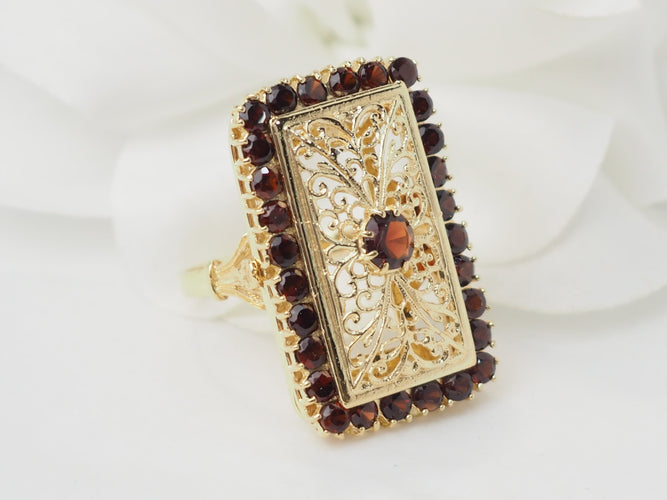 Bague 56 Bague vintage en or jaune et grenats 58 Facettes 33467