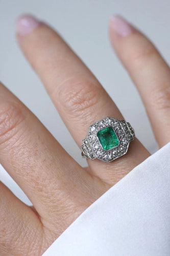 Bague Bague Art Déco Emeraude 1,00 Ct et Diamants sur Platine 58 Facettes