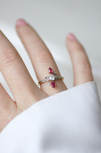 Bague 54 Bague Toi et Moi Belle Epoque Rubis Poire et Diamants 58 Facettes