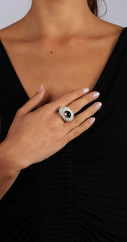 Bague 49 Bague en or et topaze bleue en porcelaine Bulgari Chandra 58 Facettes