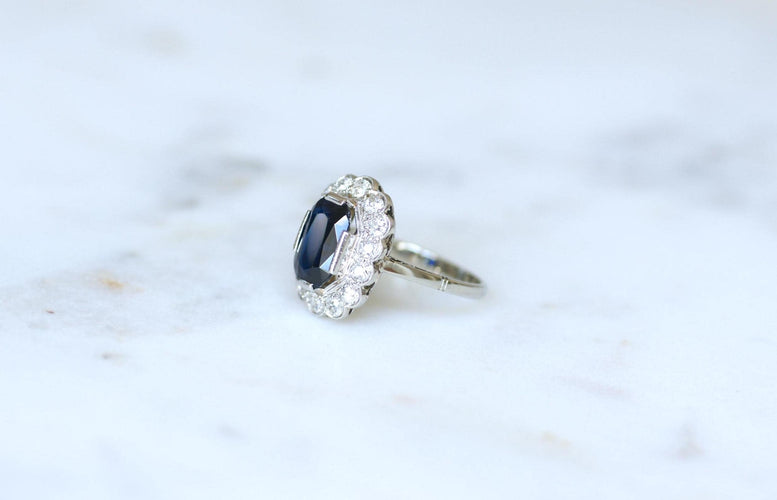 Bague 56 Bague Marguerite Art Déco Or blanc, Saphir & Diamants 58 Facettes