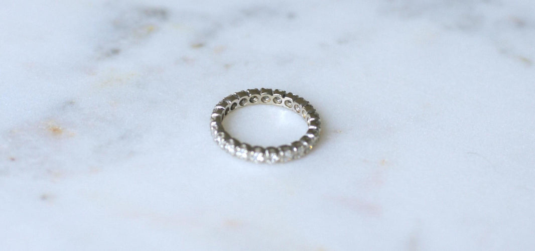 Bague 51.5 Alliance Tour Complet or blanc, diamants 1,00 Ct 58 Facettes