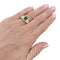 Bague 52 Bague or jaune, émeraude et pavage diamants. 58 Facettes 32742