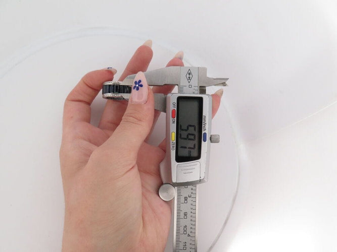 Bague 51 bague bandeau 20 saphirs 13ct baguette en or blanc 100 diamants 58 Facettes 262243