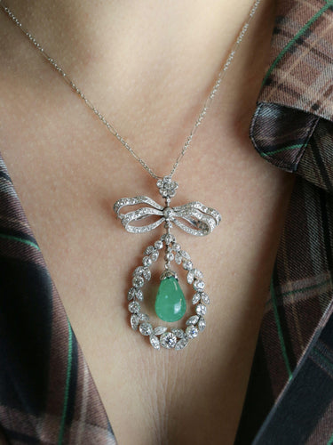 Collier Collier noeud Belle Epoque émeraude diamants 58 Facettes 1188.1