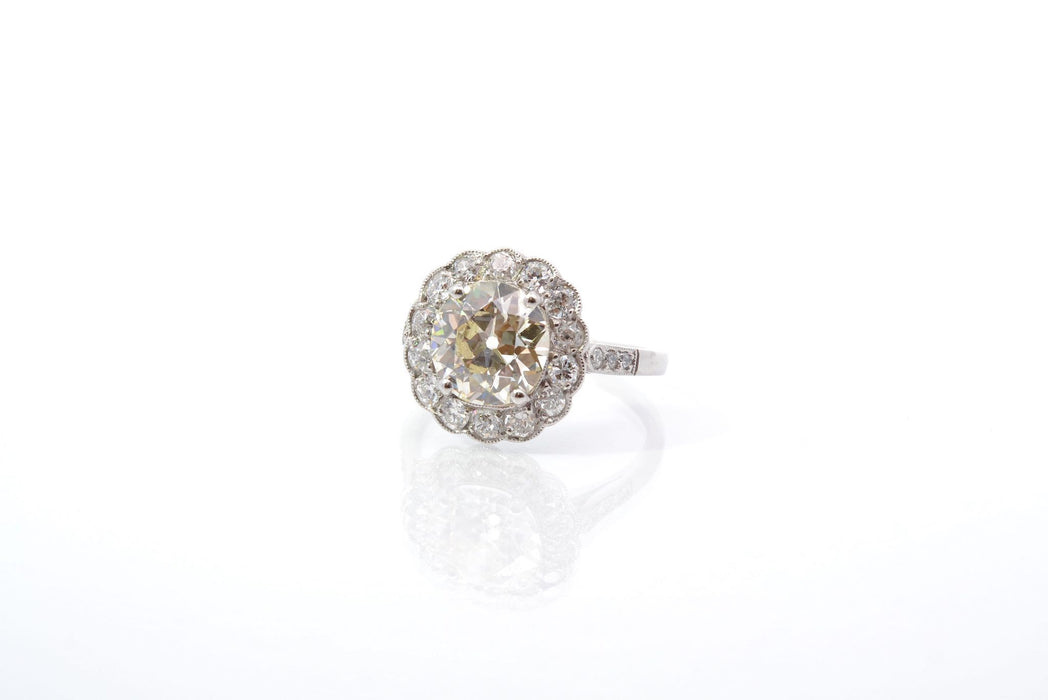 Daisy diamond ring