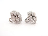 Boucles d'oreilles boucles d'oreilles CHANEL camelia or blanc et diamants 58 Facettes 263703