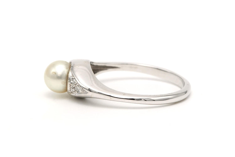 Prsten Art Deco belo zlato, biser i dijamanti 