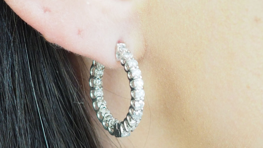 Boucles d'oreilles Boucles d'oreilles créoles or blanc et diamants 58 Facettes F4883