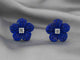 Boucles d'oreilles Boucles d'oreilles en or blanc ornées d'une fleur précieuse bleue et de gros diamants 58 Facettes 2264