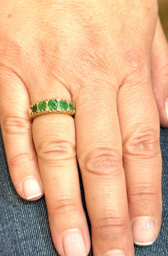 Bague 53 Bague jarretière émeraudes et diamants 58 Facettes