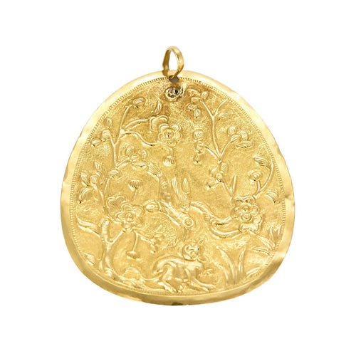 Pendentif Pendentif indien en or jaune repoussé 58 Facettes MAN1508