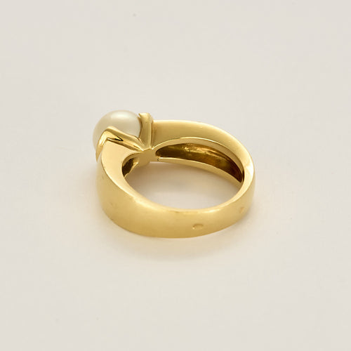 Anillo de perla en oro amarillo 