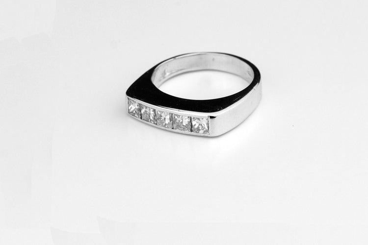 Bague 53 Bague Princesse Or blanc Diamants 58 Facettes