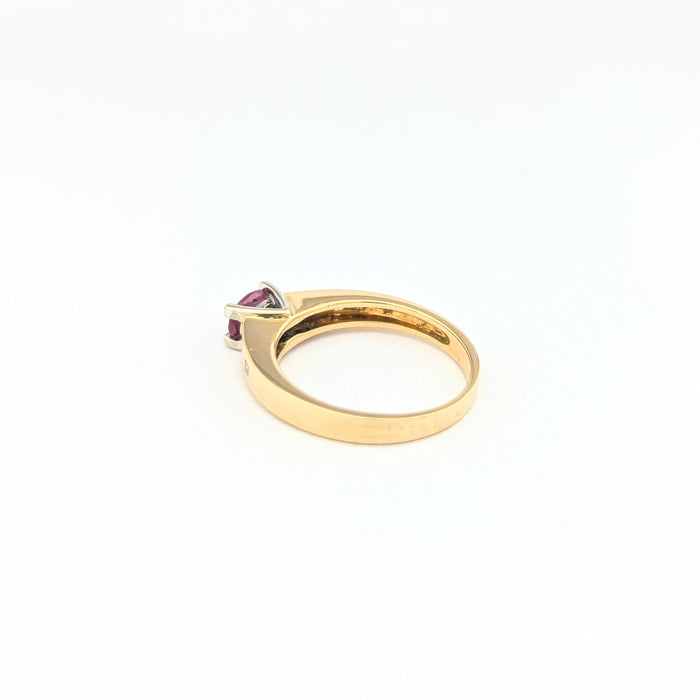 Yellow gold, ruby, diamond ring