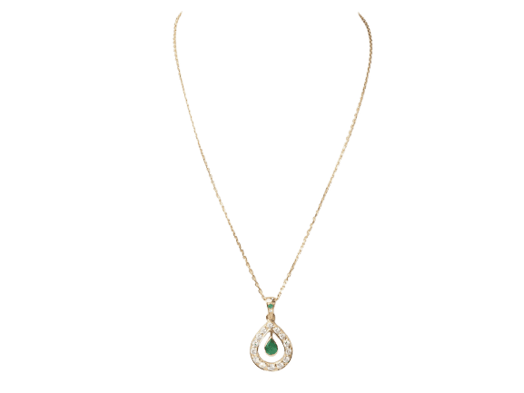 Collier Collier pendentif en or jaune, émeraude et diamants 58 Facettes 33327