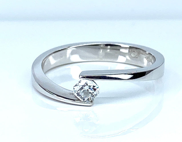 Bague 54 Bague solitaire or blanc et diamant de taille octogonale 58 Facettes AB510