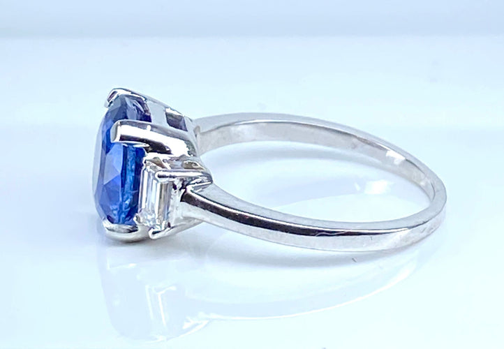 Bague 54 Bague en or blanc, superbe saphir 3,58 carats Ceylan non chauffé 58 Facettes AB385