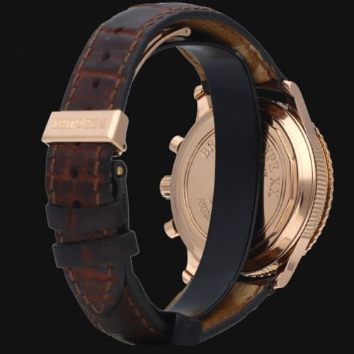 Montre Montre Breguet Type XX en or rose 18 carats 58 Facettes MT41262