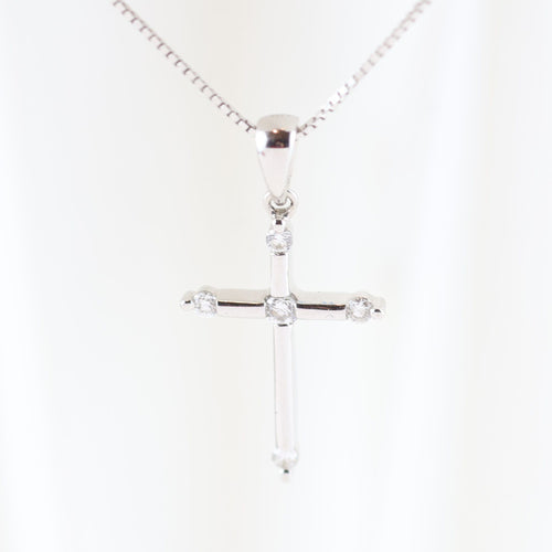 Collier Chaîne avec pendentif croix en or blanc avec diamants taille brillant 58 Facettes 159/24P