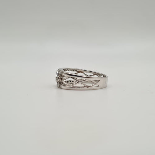 Bague 56 Bague or blanc 18 carats sertie de diamants 58 Facettes