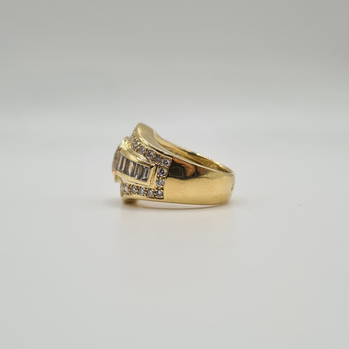 Bague 54 Bague or jaune, diamants ronds et diamants baguettes 58 Facettes