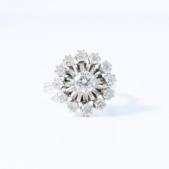 Bague 53 Bague marguerite vintage or blanc et diamants 58 Facettes 240 200