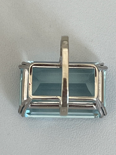 Bague 52 Bague or blanc Aigue-Marine 58 Facettes 5703