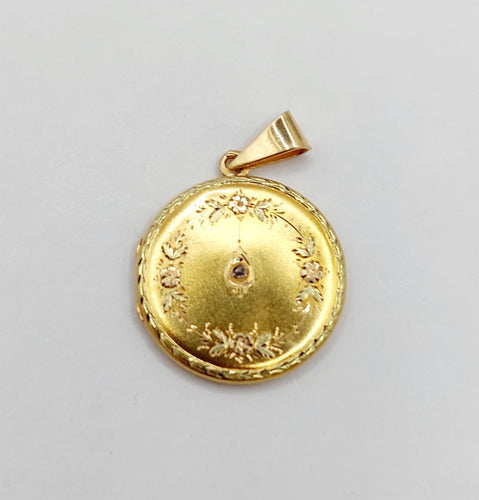 Pendentif Pendentif porte-photo Art nouveau en or 18k, couronne de fleurs et diamant 58 Facettes A06569