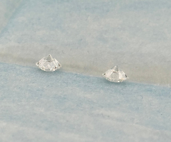 Boucles d'oreilles Paire de diamants pour puces d’oreilles 58 Facettes