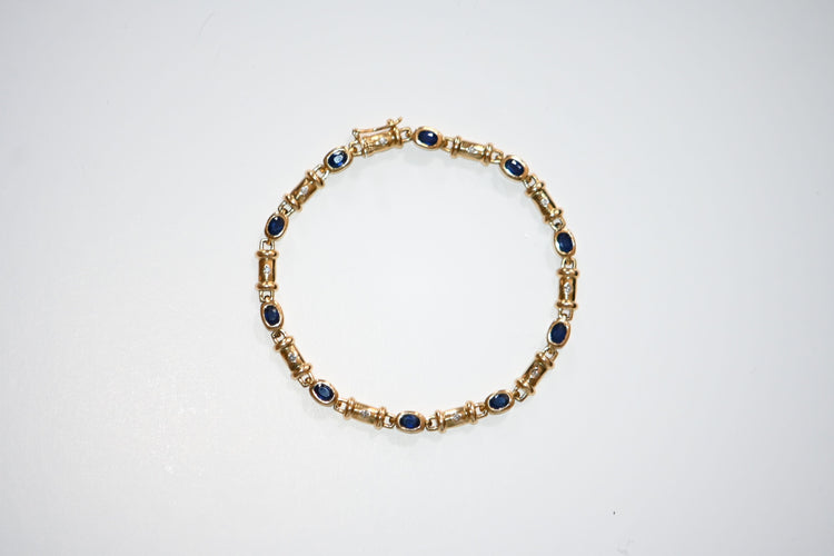 Bracelet Bracelet En Or Orné De Diamants Et Saphirs 58 Facettes