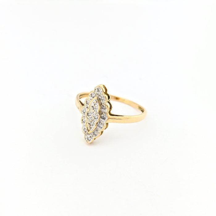 Marquise-Ring aus Gelbgold und Diamanten
