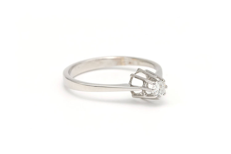 Bague 52 Bague Contemporaine en or blanc sertie d'un diamant 58 Facettes 19786