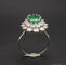 Bague 58 Bague émeraude, diamants, or blanc et platine. 58 Facettes C70-03